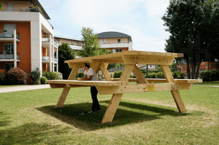 la-table-de-pique-nique-architecture-by-benedetto-buffalino-designboom-05.jpg