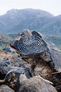 spiral-petroglyph-1000.jpg