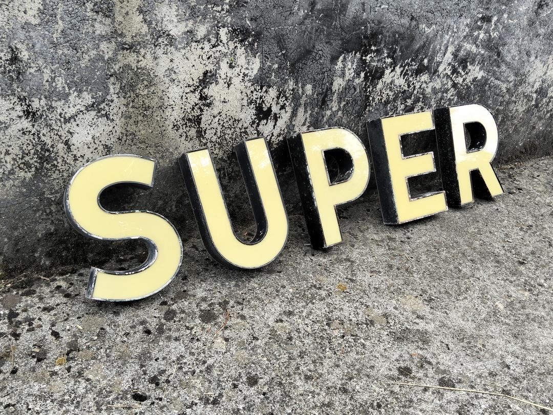 Rovistando – Modernariato, 20th Century Design SUPER - LETTERE PER INSEGNA LUMINOSA VINTAGE ANNI '60