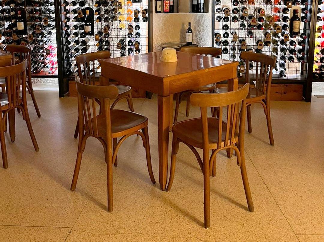 Rovistando – Modernariato, 20th Century Design lotto di vecchi tavoli da osteria anni '60