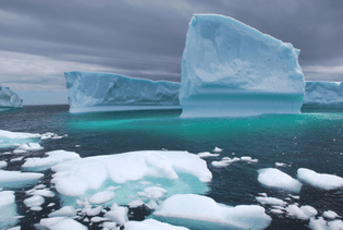 4_6_17_brian_icebergs_arctic_1050_703_s_c1_c_c.jpg