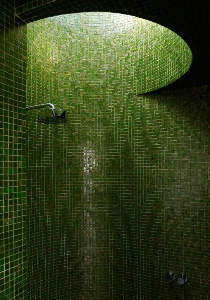 Psychologie des couleurs : les tons à privilégier dans la salle de bains