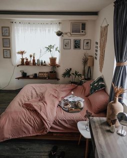 Two perspectives 💕 Regram: @iradeniseoyco . . . . . #morninglandscapes #decoideas #bedrooms #bedroomdesign #interiordesign #...