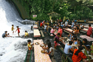 labasin-waterfall-restaurant.jpg