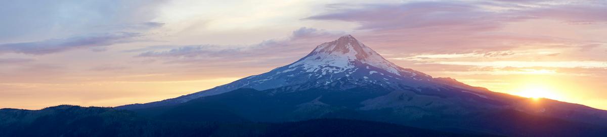2022-08-19_a-mountain-with-a-snow-capped-peak-lukfrh8wwf4.jpg