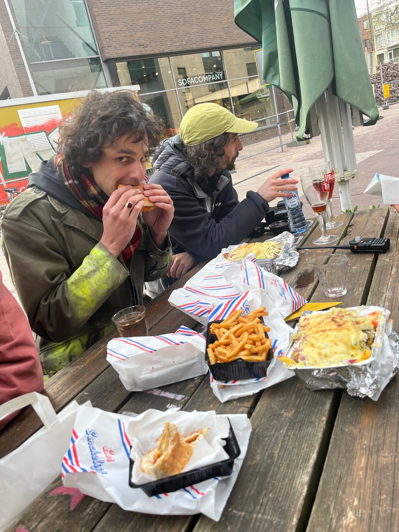 Snacking at de wacht