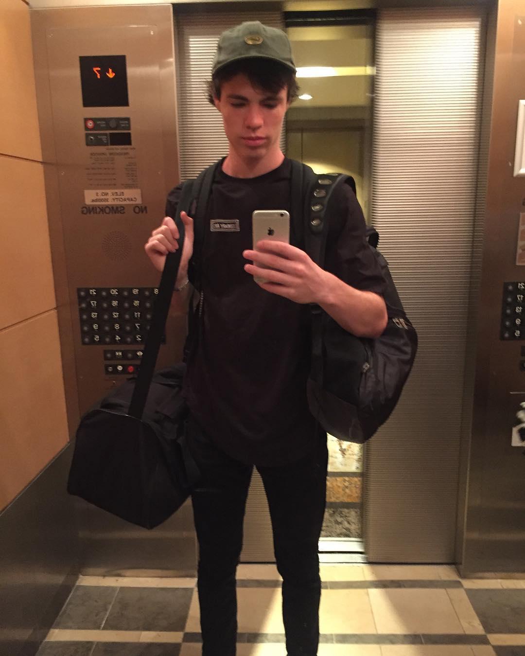 All black w the fit