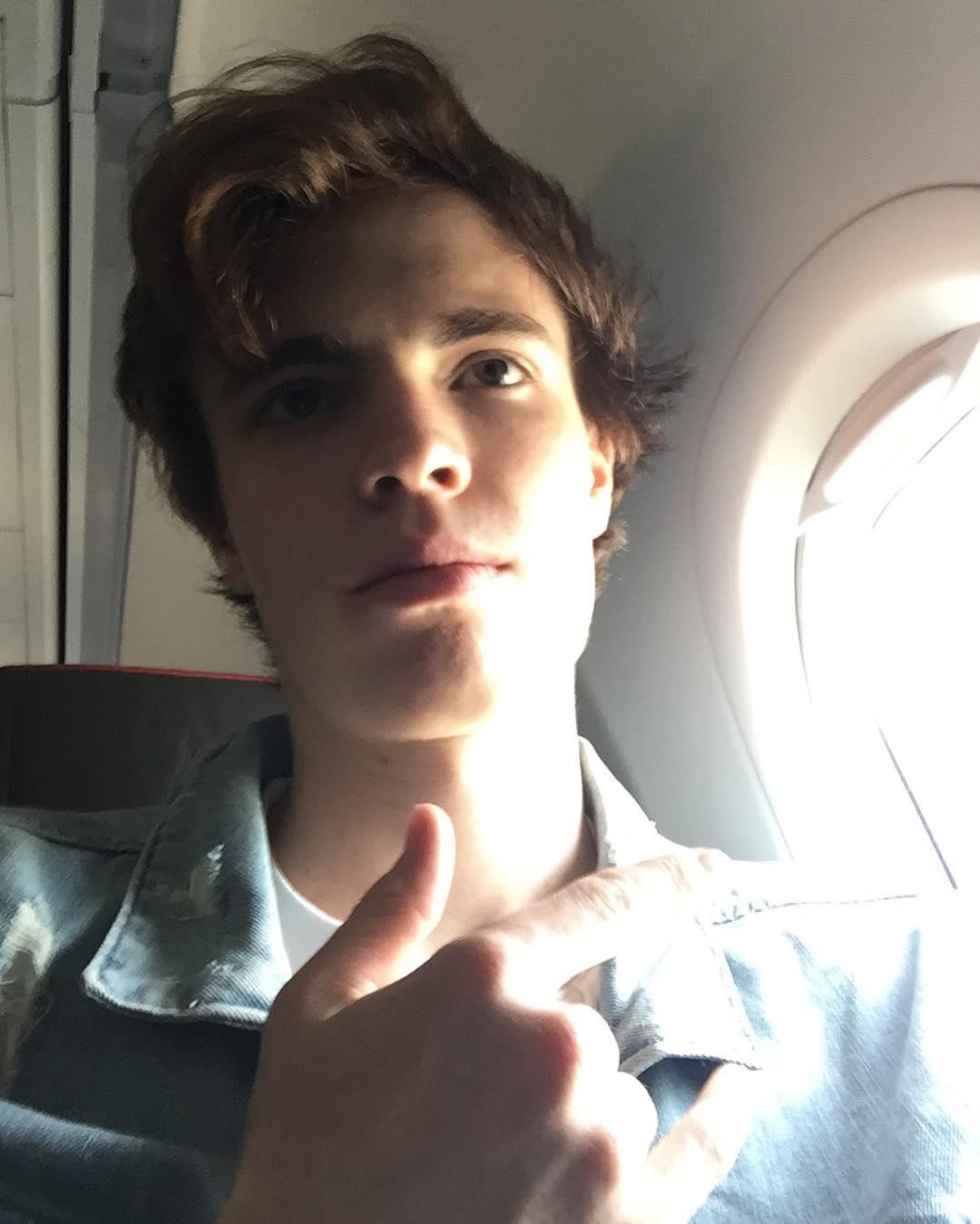 shoutout airplanes