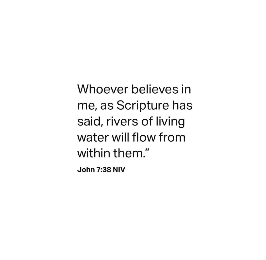 Knees hurt cause i’m growin