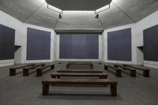 mark-rothko-rothko-chapel-interior-1-photo-judith-kurnick-880x587.jpg