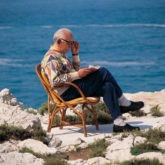Akira Kurosawa by Catherine Cabrol. Cap d'Antibes, 1993.