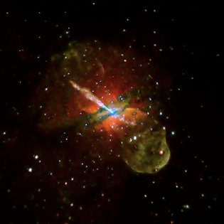 The power of a supermassive black hole! 💪 An x-ray jet of high-energy particles - pointing to the upper left in this image -...