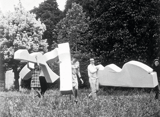 gruppo-archizoom-con-divano-superonda-prodotto-da-poltronova-1966.jpg