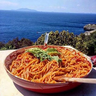 Eat Italian 🇮🇹 #beitalian #italian #italia #italy #italianstyle #italianlife #visititaly #lagrandebellezza #ladolcevita #liv...