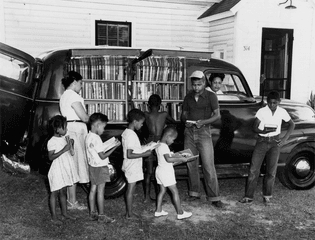 Albemarle Regional Library Bookmobile, North Carolina