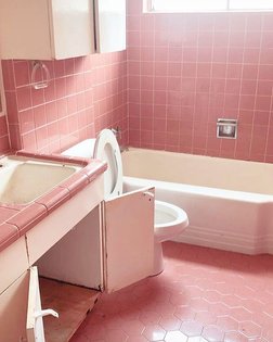 1950's Ranch in Ann Arbor, MI. Really great pink bathroom that needs some love. Classic layout and tile work. 4x4's, hex, an...