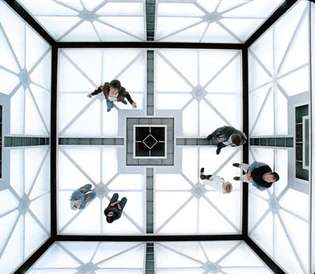 Cube2-hypercube-2002-movie-6.jpg