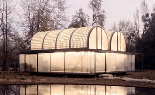 Greenhouse in Pirque by Max Núñez Arquitectos