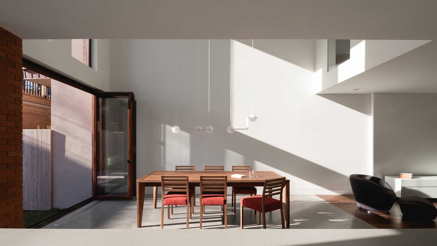 brick-house-natalie-dionne-architecture-canada_dezeen_hero.jpg