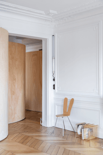 wood-ribbon-apartment-interiors-paris-toledano-architects_dezeen_2364_col_11.jpg