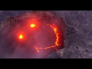 "Smiling Volcano" in Hawaii Goes Viral