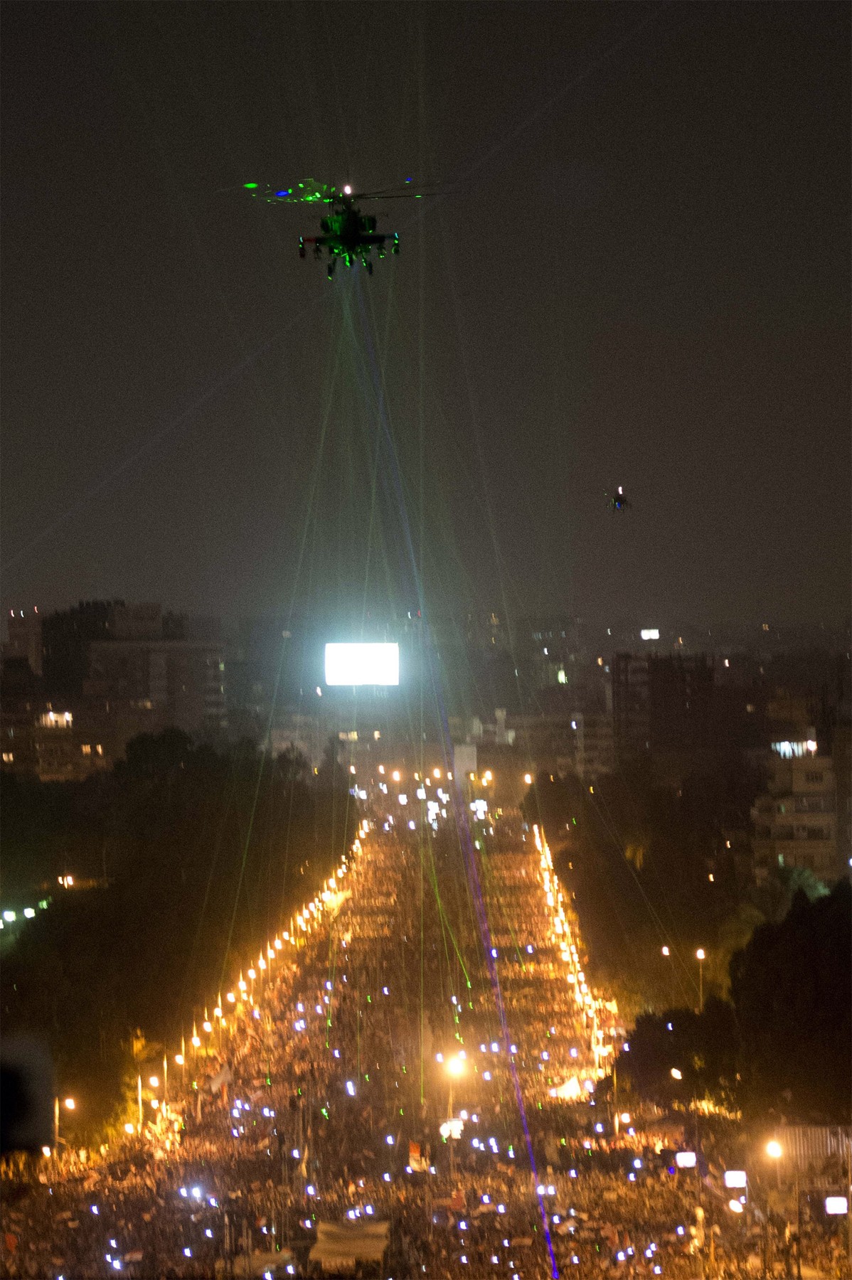 laser pointers in Cairo 2011