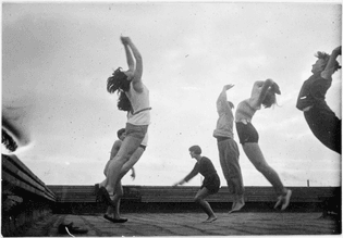 t.-lux-feininger-women-gymnastics-on-the-roof-of-the-bauhaus-i-1930.jpg