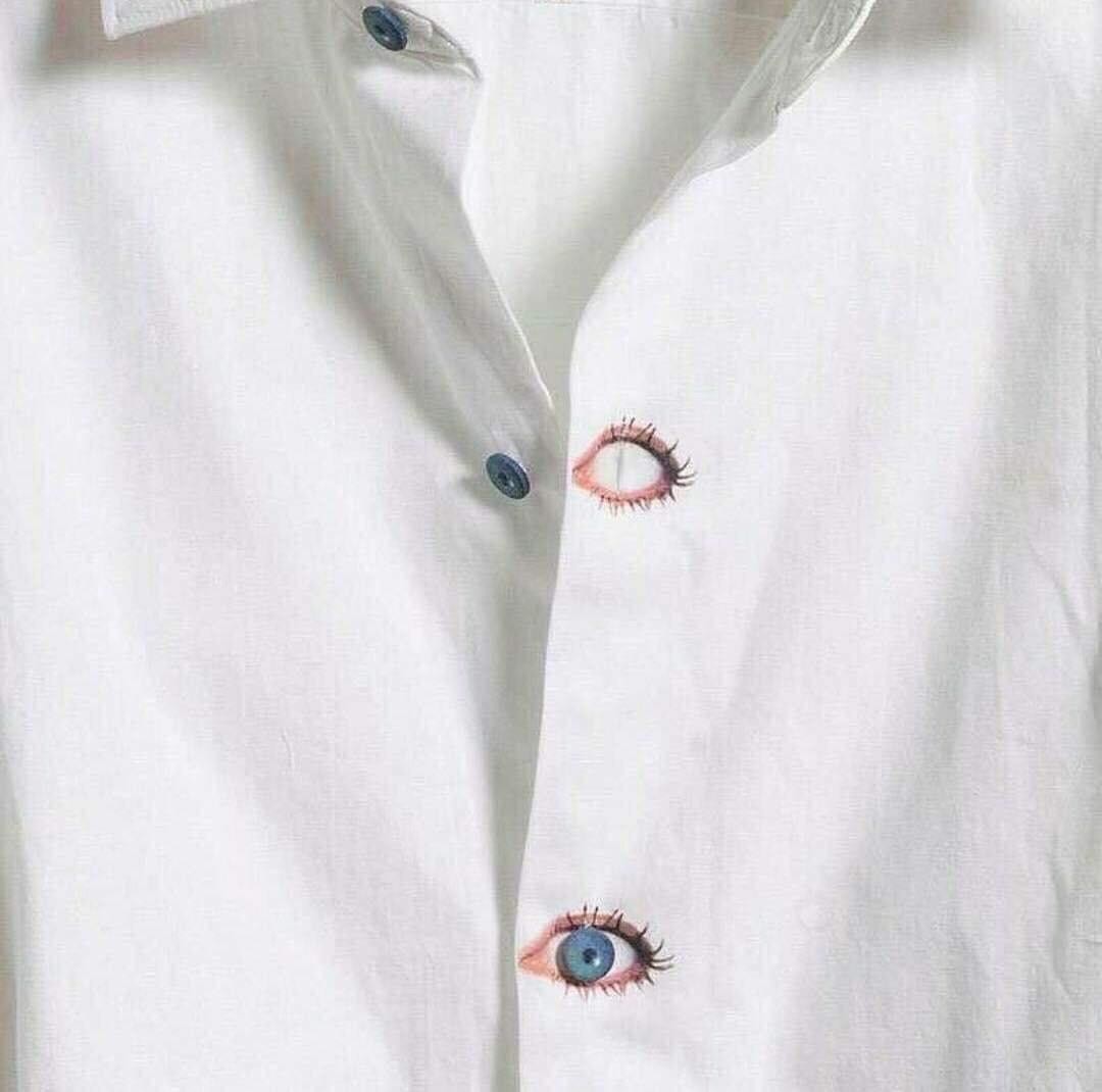 https://ift.tt/35dHF9E “This shirt with eyes buttons”
