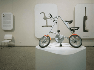 00-exhibitions_idtb_travelling_exhibition_01.jpg