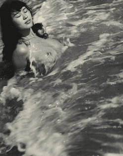 04-Nude-in-Waves-c.-1960-2-.jpg