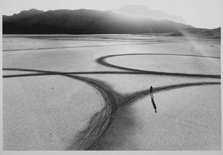 Michael Heizer, “Circular Surface, Planar Displacement Drawing,” 1969