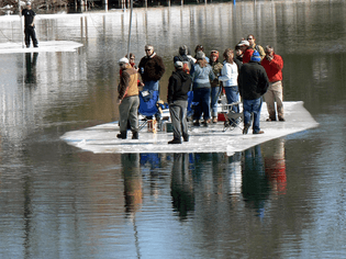 ice-boat.jpg