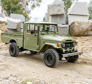 It's time to pick up and enjoy the weekend. #landcruiser #toyota #fj45 #fj40 #hj45 #bj40 #pickup #truck #jeep #offroad #offr...