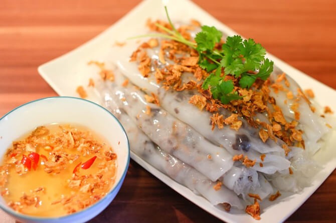 banh-cuon-vietnamese-food.jpg