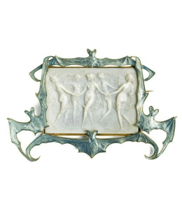 Rene Lalique, “Dancing Nymphs In A Frame Of Bats” brooch. C. 1902.