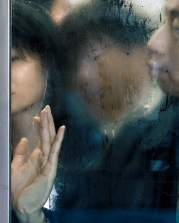 photography-tokyo-compression-michael-wolf-japan-13-58e23f0ecd06a__700.jpg