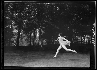 Arnold Genthe.  Elizabeth Duncan dancers, c. 1920. 