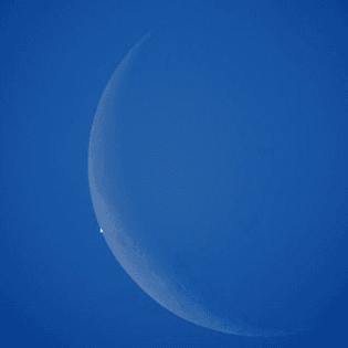 venus-moon-daytime-disappearance-Steve-Pauken-Winslow-AZ-12-7-2015-sq-e1449518835249.jpg