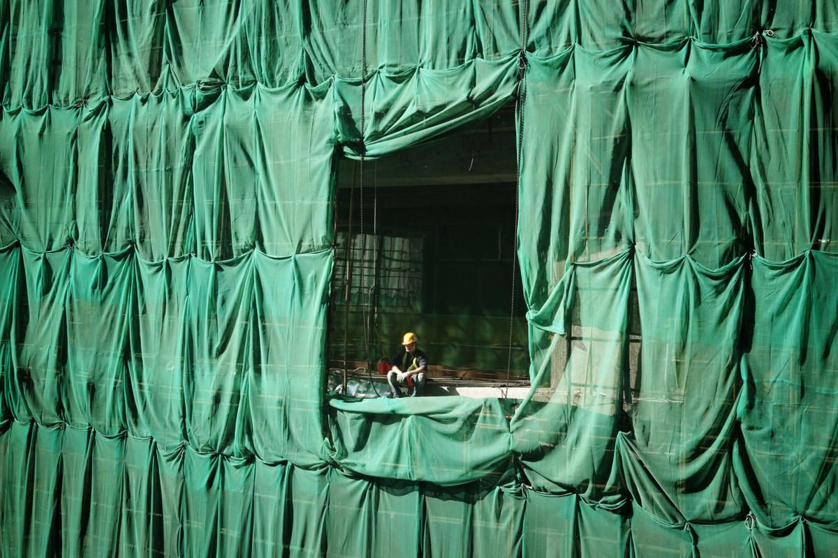 EDAS WONG, Loneliness Series 2013