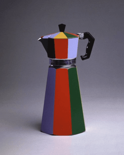 mendinis-erforschung-des-banalen-die-oggetto-banale-kaffeekanne-1980.jpg