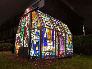 stained-glass-greenhouse-05-600x450.jpg