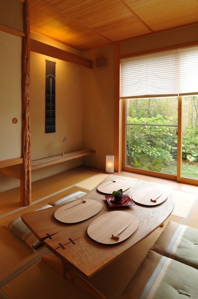 Japanese Low Dining Table Chabudai, Why Are Japanese Dining Tables Low