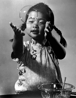 Soap Bubble, Photo by Gjon Mili, 1941