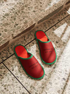 caserne_inn_slippers.jpg