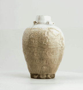 Marco Polo brought this first porcelain jar to Europe 