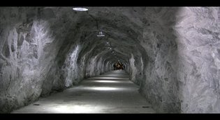 Liu_Thinks_Jade_Dragon_SnowMountain_Is_Innocent (Tunnel)