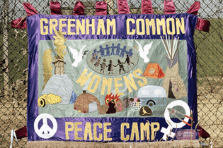 women-for-peace_greenham-banner.jpg