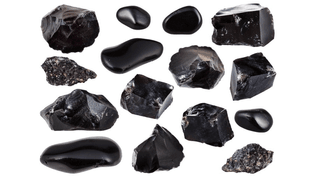 obsidian-rock-meaning-uses-facts-properties-color.jpg