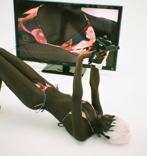 tumblr_fbca2cbf481b0d3b1d51eed770a46651_15139a05_500.jpg