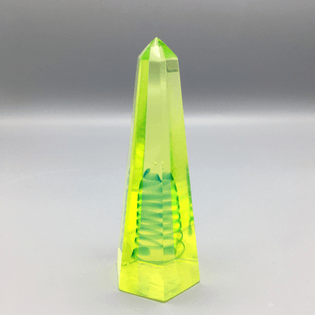 Cenedese Murano c. 1950 Bright Uranium Yellow Green Glass Obelisk With Inclusion